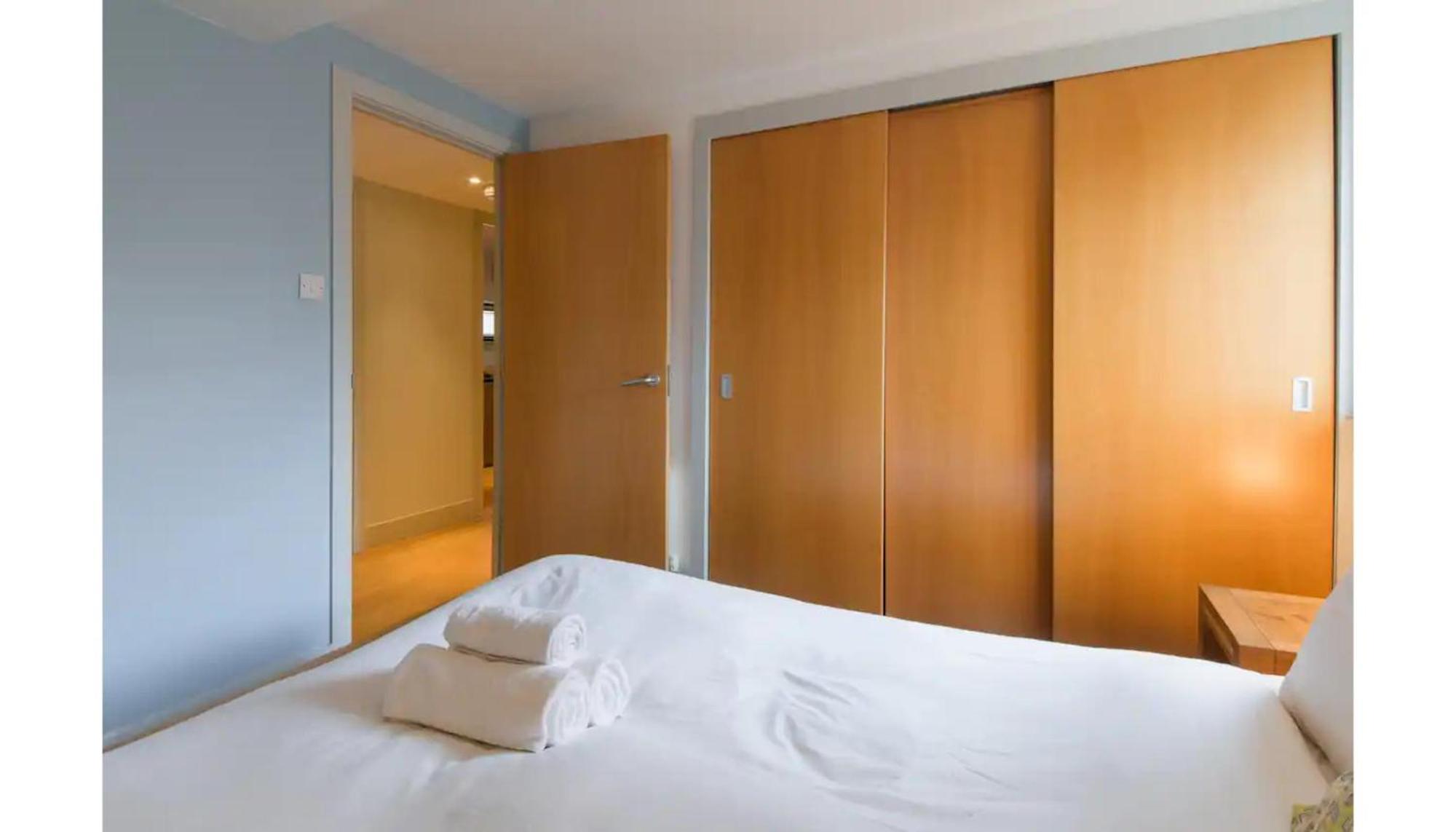 Modern Flat In The Middle Of Old Town Apartment EDI Exterior photo