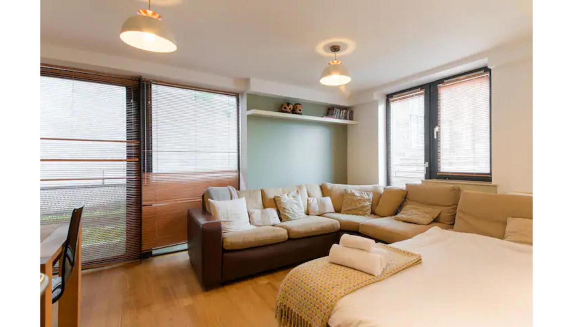 Modern Flat In The Middle Of Old Town Apartment EDI Exterior photo