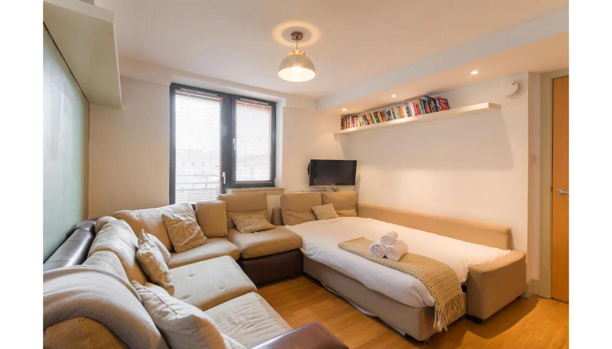 Modern Flat In The Middle Of Old Town Apartment EDI Exterior photo
