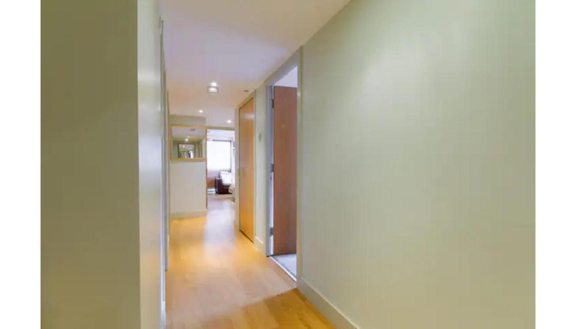 Modern Flat In The Middle Of Old Town Apartment EDI Exterior photo