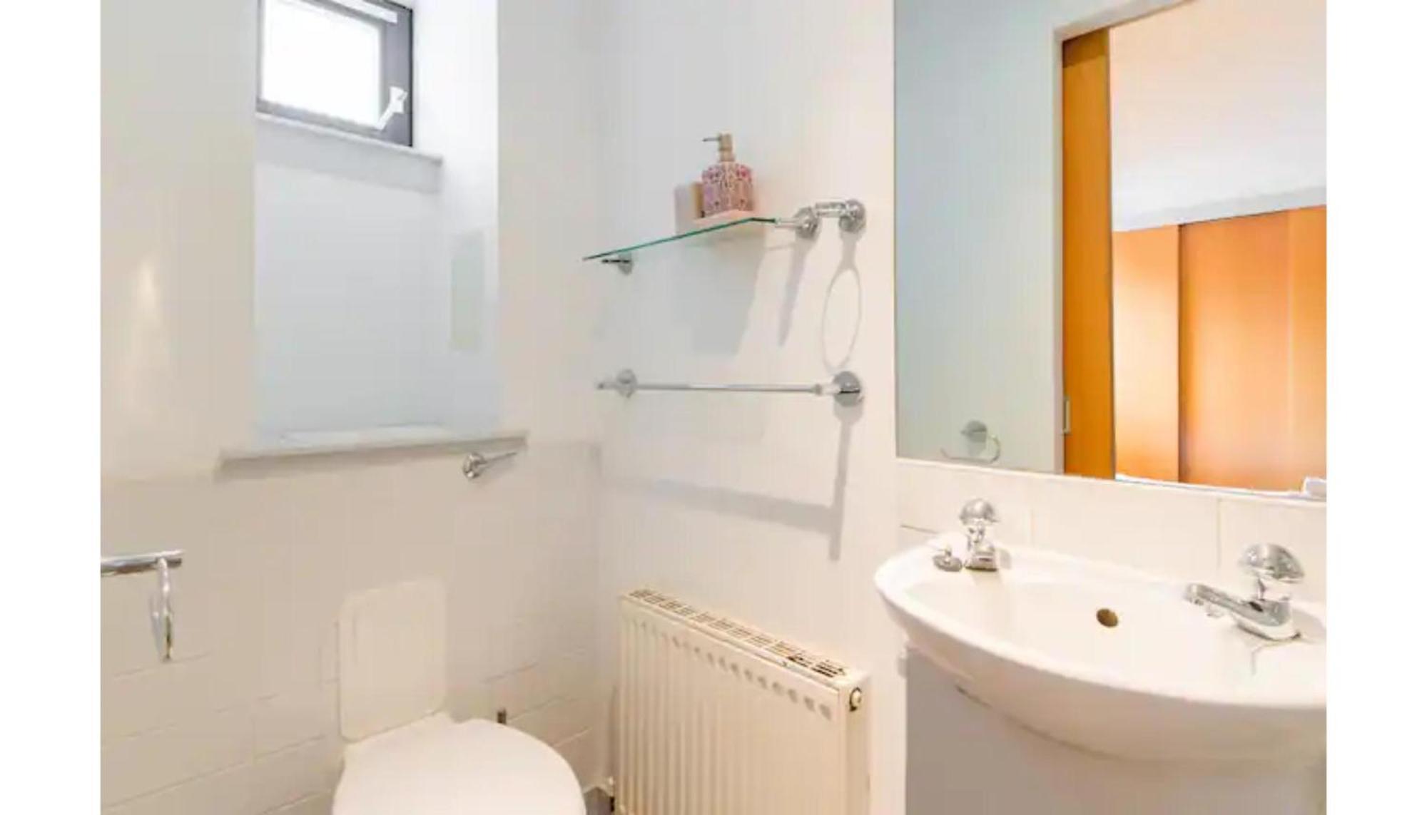 Modern Flat In The Middle Of Old Town Apartment EDI Exterior photo
