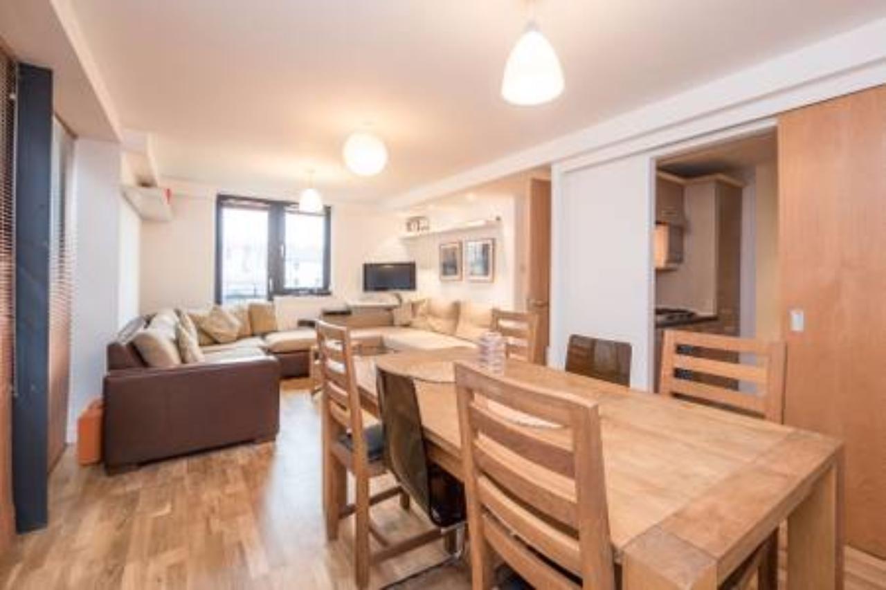 Modern Flat In The Middle Of Old Town Apartment EDI Exterior photo